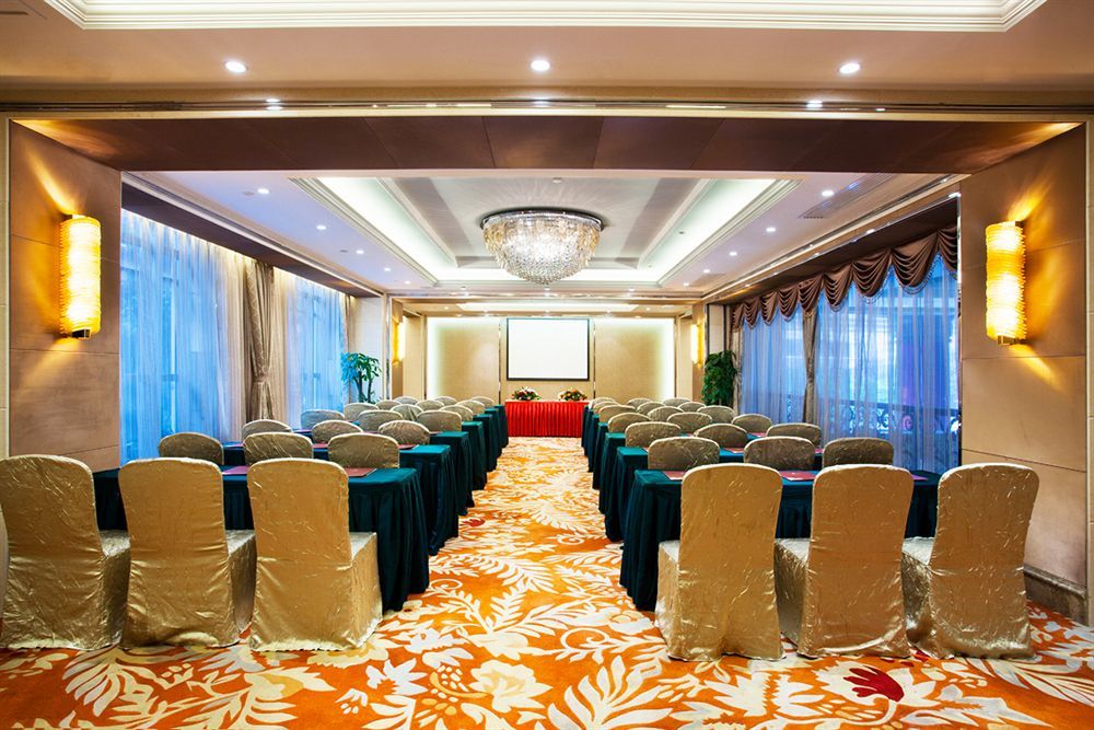 Yutong Hotel Гуанчжоу Экстерьер фото